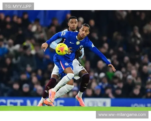 切尔西传接训练：科尔推荐短传渗透加速进攻节奏