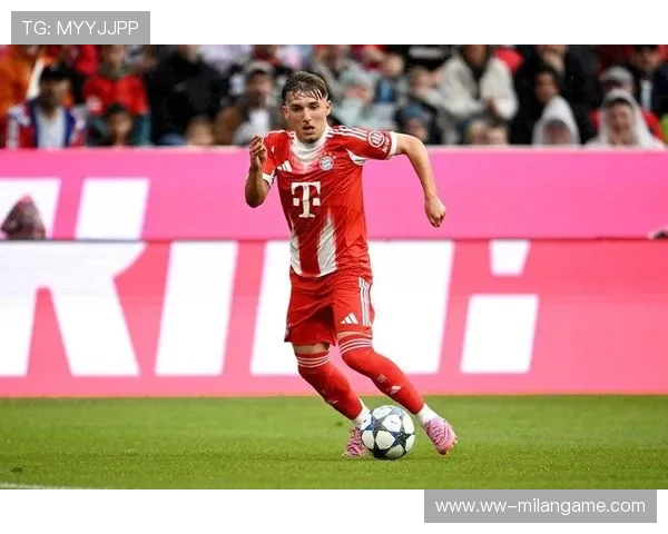 卡尔成拜仁新星，17岁小将再破欧冠进球纪录